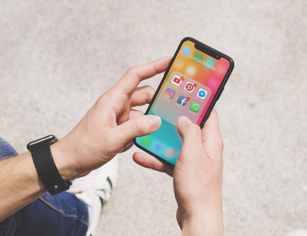 The Best Phones and Accessories You Need for an Enhanced Mobile Experience